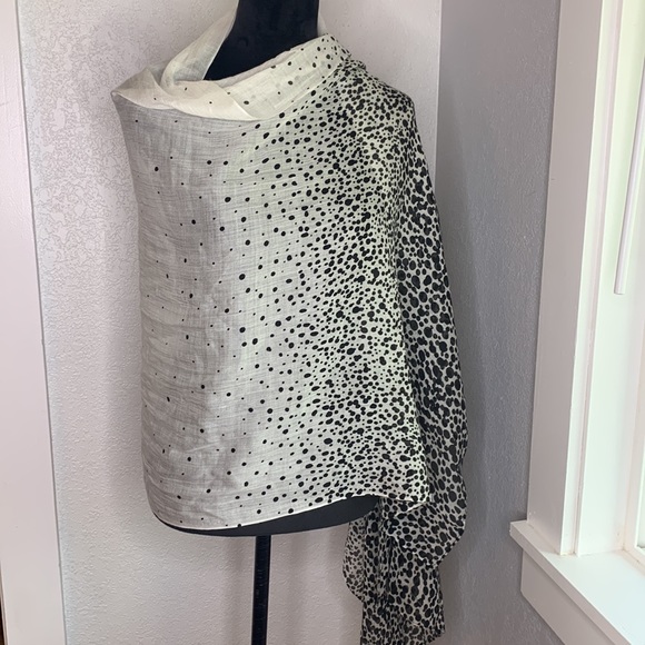 black white sheer scarf - Picture 3 of 3